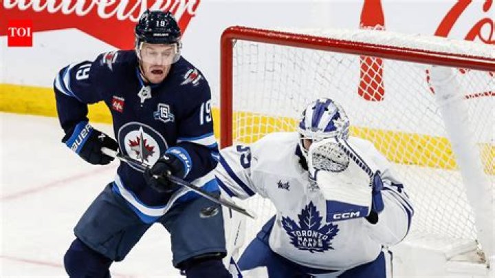 Jonathan Toews Net Worth