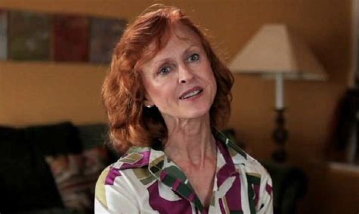 Julie Larson Net Worth