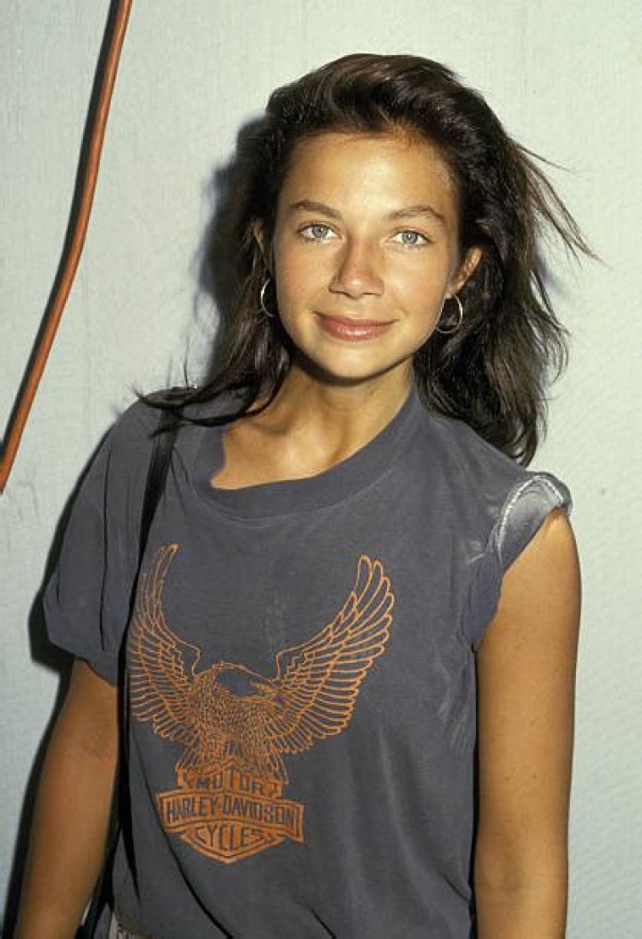 What is Justine Bateman’s Net Worth & Age? Know Everything About American Writer