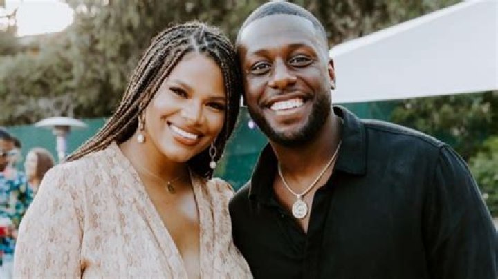 Kamie Crawford Dating, Boyfriend, Net Worth, Earnings, Facts, Wiki-Bio