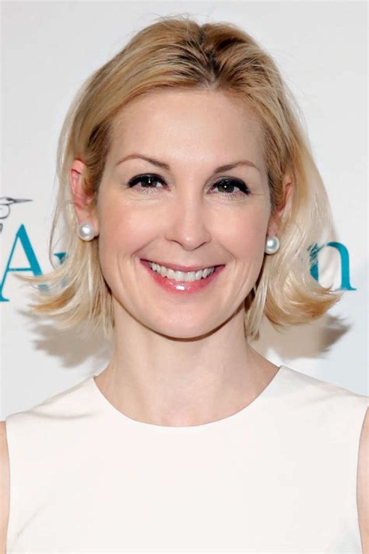 Kelly Rutherford Height, Weight, Measurements, Bra Size, Shoe Size