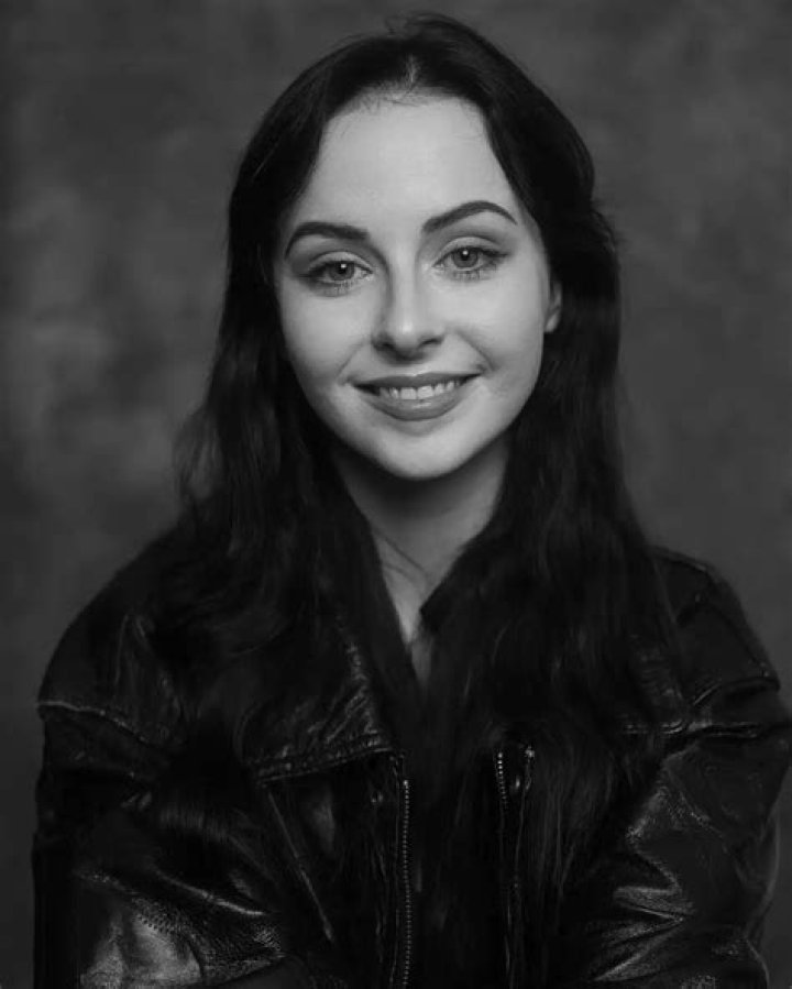 Kelly Thornton Net Worth