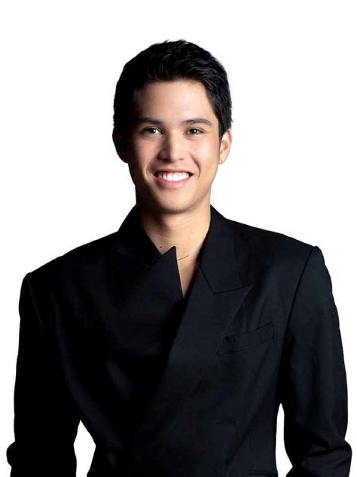 Kyle Echarri Height, Weight, Body Measurements, Shoe Size