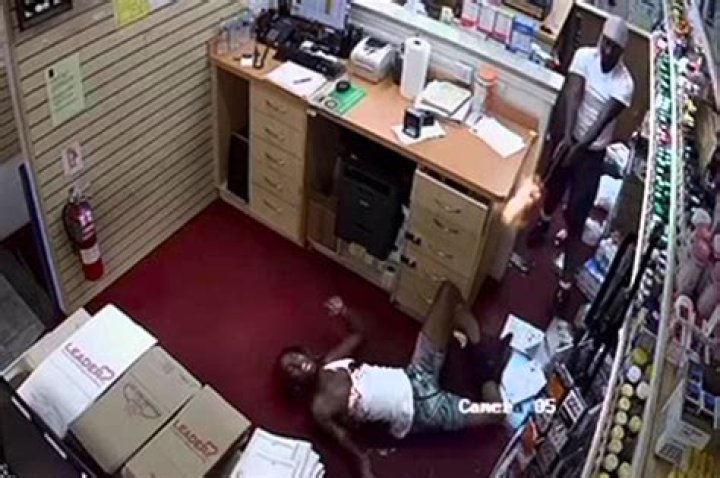 L.A. Rapper Money Gang Vontae Filmed Getting Shot To Death In Bronx Pharmacy