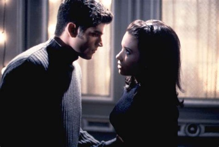 
Lacey Chabert Says She ‘Would Love’ to Do a ‘Party of Five’ Reunion: ‘Sign Me Up’ 