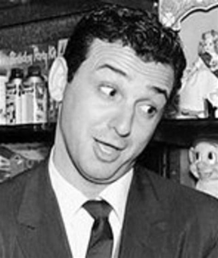 Larry Roberts (American football)