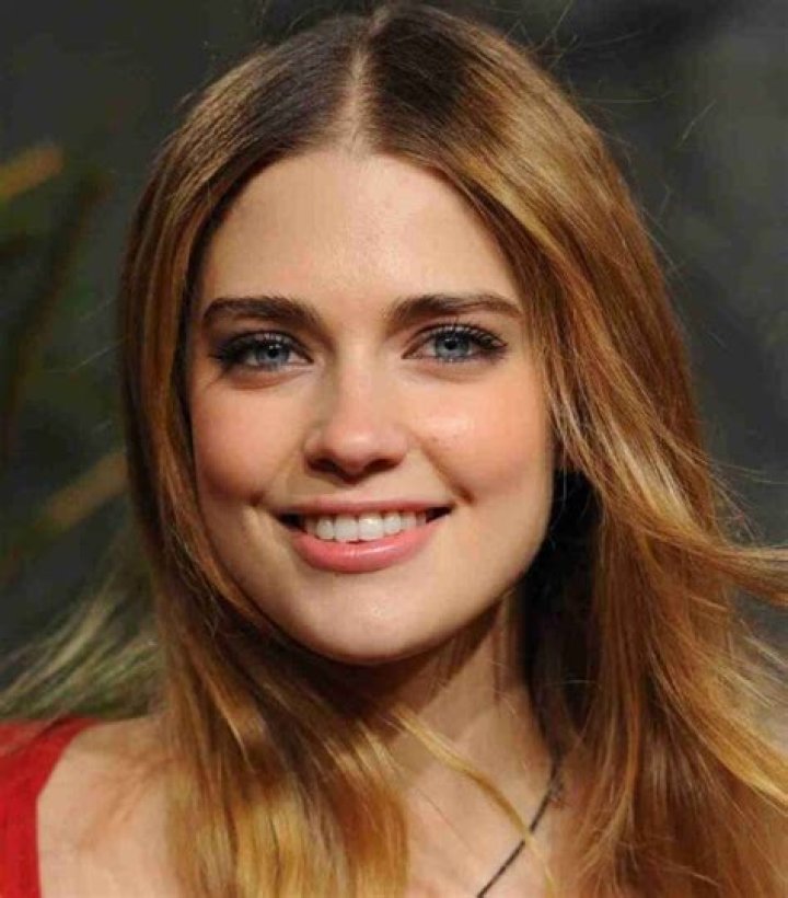 Laura Berlin Height, Weight, Net Worth, Age, Birthday, Wikipedia, Who, Nationality, Biography