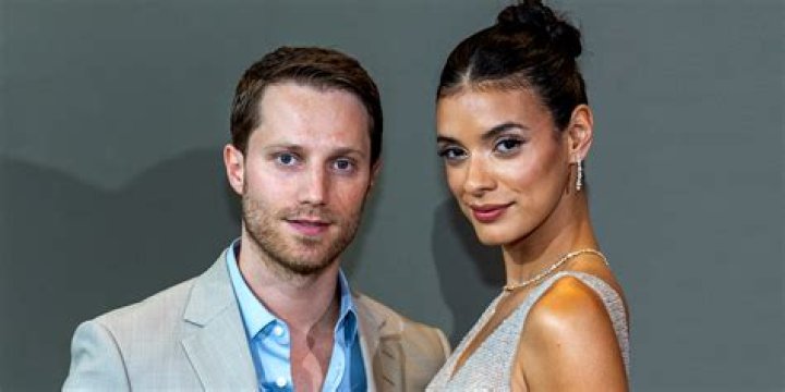 Laysla De Oliviera's Match Made in Heaven!