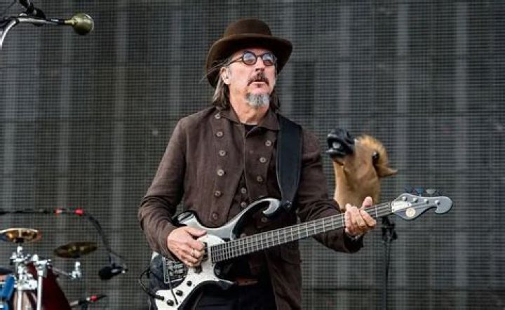 Les Claypool Net Worth
