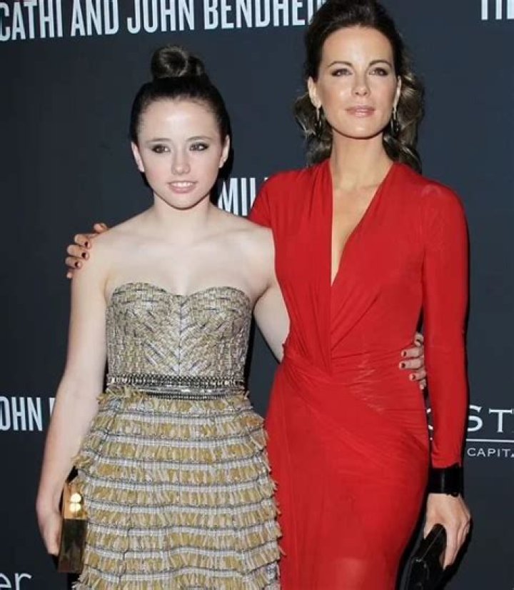 Lily Mo Sheen' Age, Parents, Wiki-Bio, Dating, Net Worth, Career!