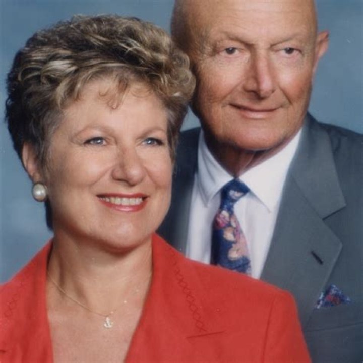 Lin Arison Net Worth