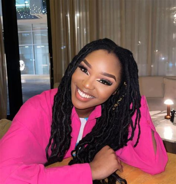 
Luyanda Mhlalukwana Height, Weight, Net Worth, Age, Birthday, Wikipedia, Who, Nationality, Biography 