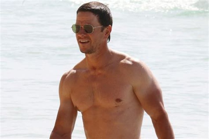 
Mark Wahlberg Shows Off His Ripped Physique with Wife Rhea Durham on Barbados Vacation 