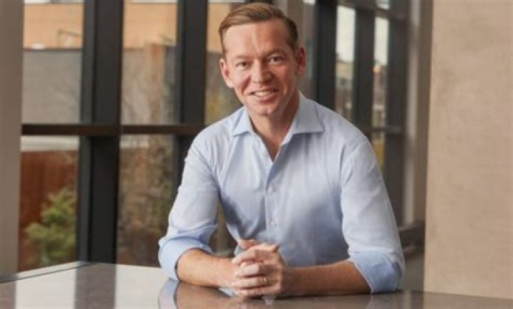 Matt Martin Age, Wikipedia, Biography, Children, Salary, Net Worth, Parents.