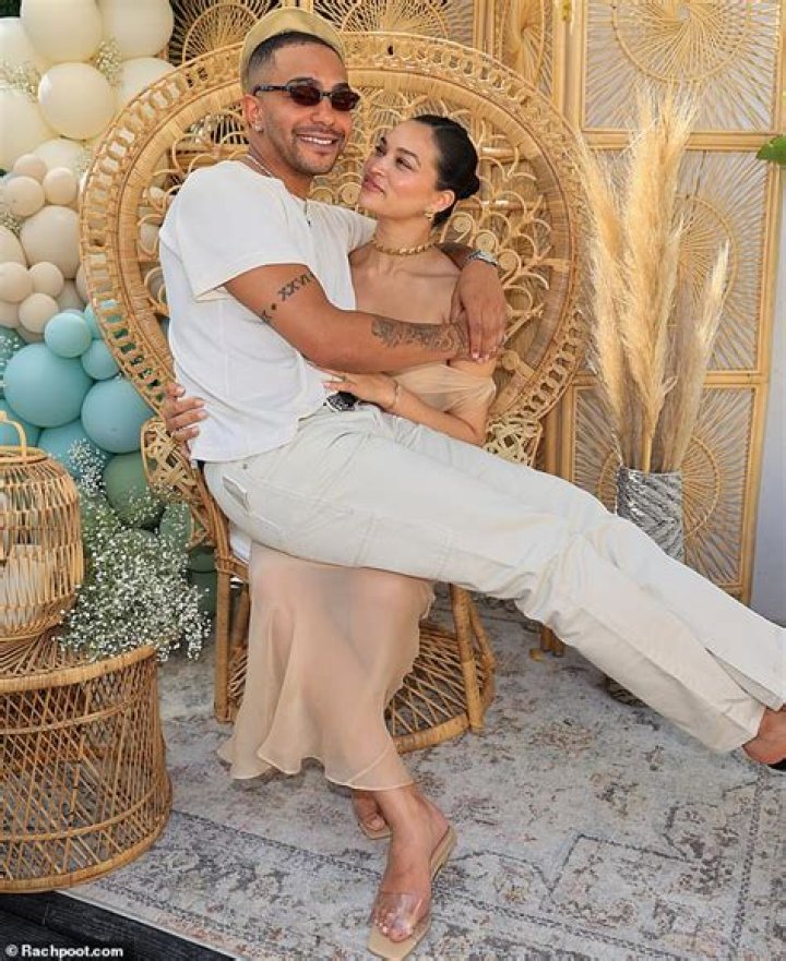 Matthew Adesuyan: Meet Shanina Shaik New Boyfriend On Instagram