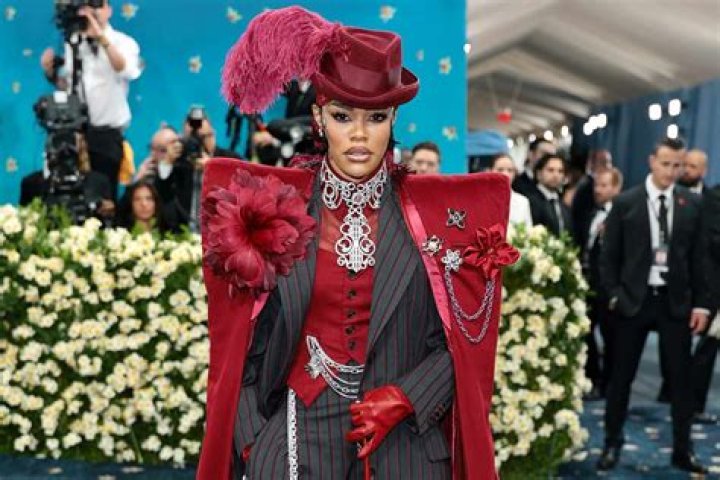 Met Gala 2022: Sophie Turner’s Plastic Surgery Rumors; Nose Job & Breast Implantation!