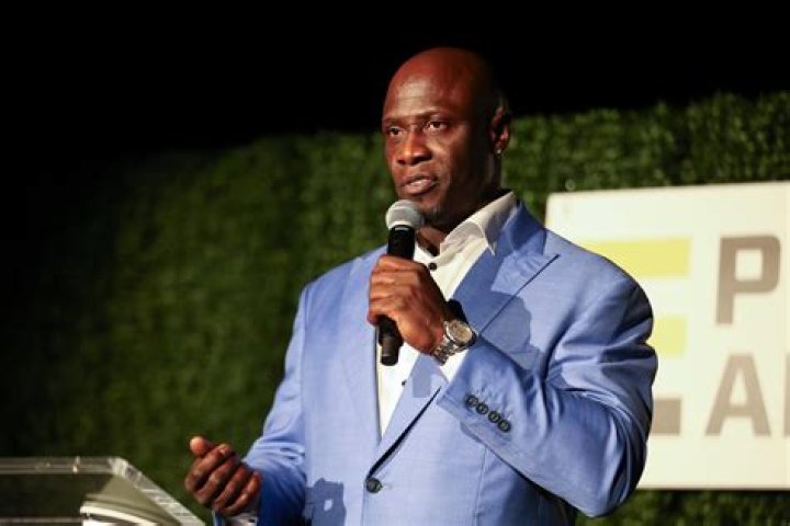 Mike Cameron Net Worth