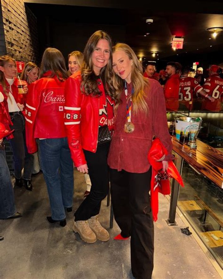 Kathy Leunter Dating, Boyfriend, Engaged, Married, Net Worth!