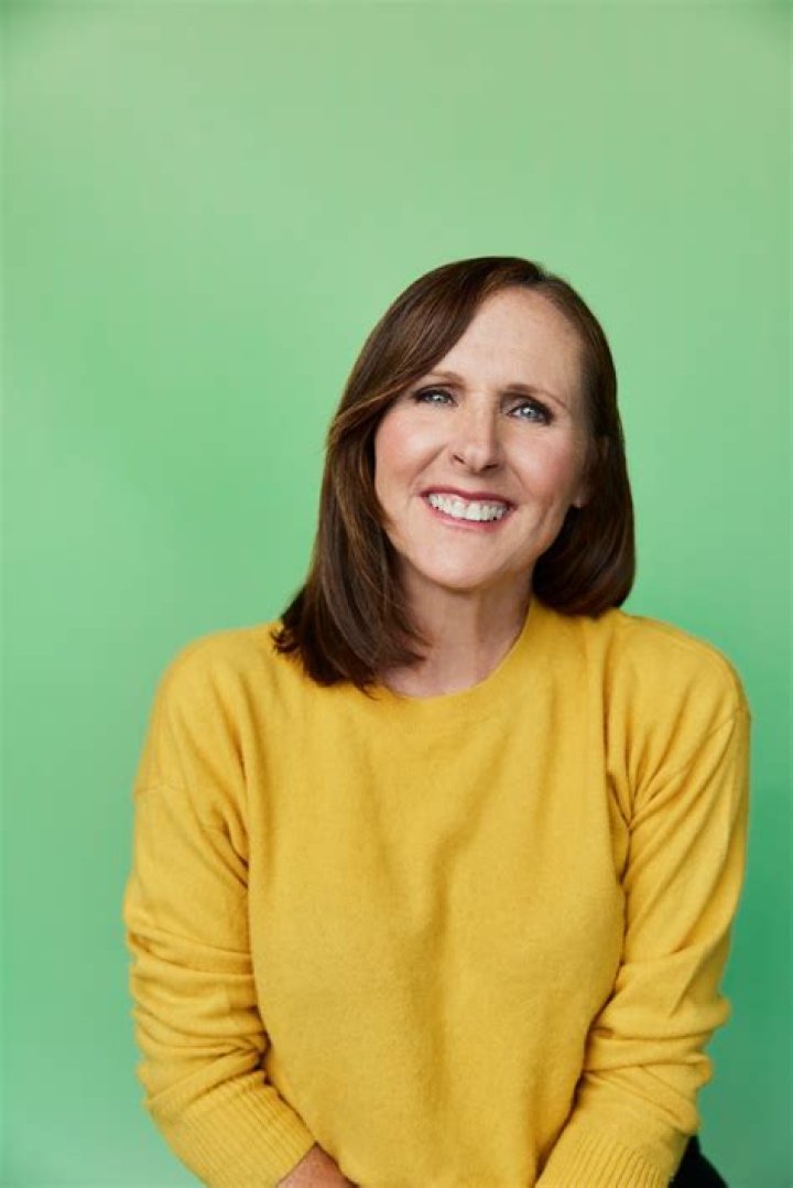 Molly Shannon Height, Weight, Measurements, Bra Size, Shoe Size