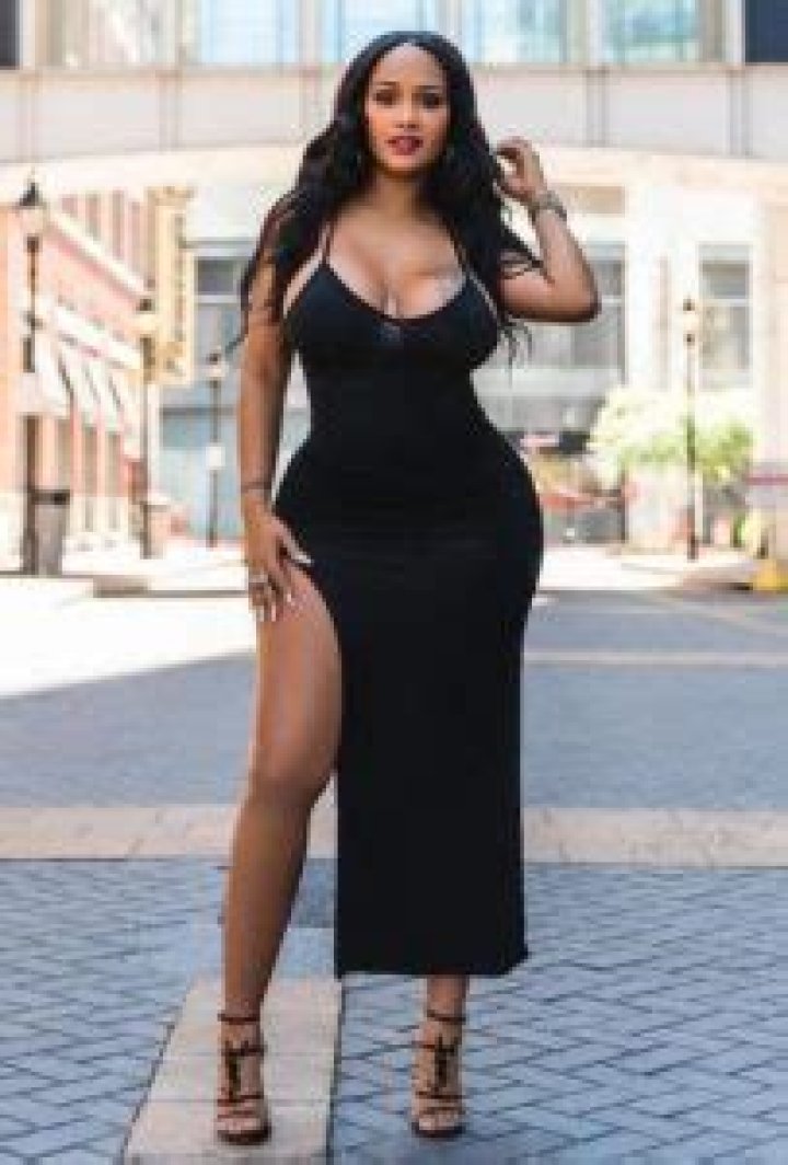 Ms Fernandes25 Height, Weight, Net Worth, Age, Birthday, Wikipedia, Who, Nationality, Biography