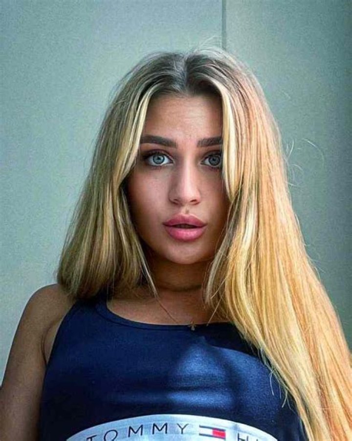 
Nadiia Kichenok Height, Weight, Net Worth, Age, Birthday, Wikipedia, Who, Nationality, Biography 