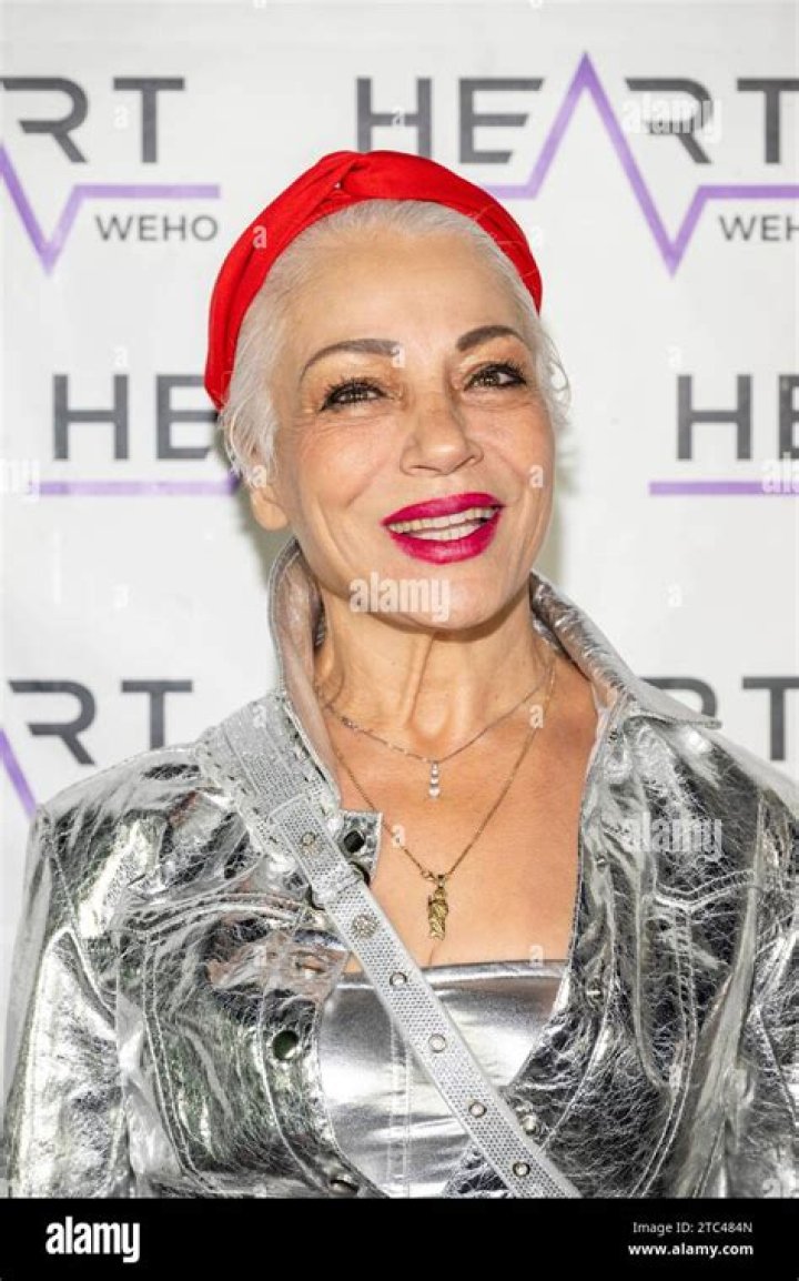 Nahid Samandari Net Worth