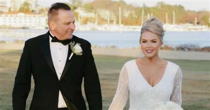 Nicole Power Husband and Age: Bio, Wiki, Height, Actress, Married, Singing, Fine Art, and Family