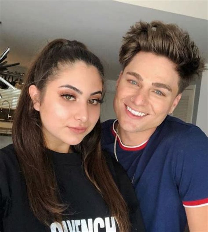 Dating, Boyfriend, Net worth, Bio, Parents, Age, Height!