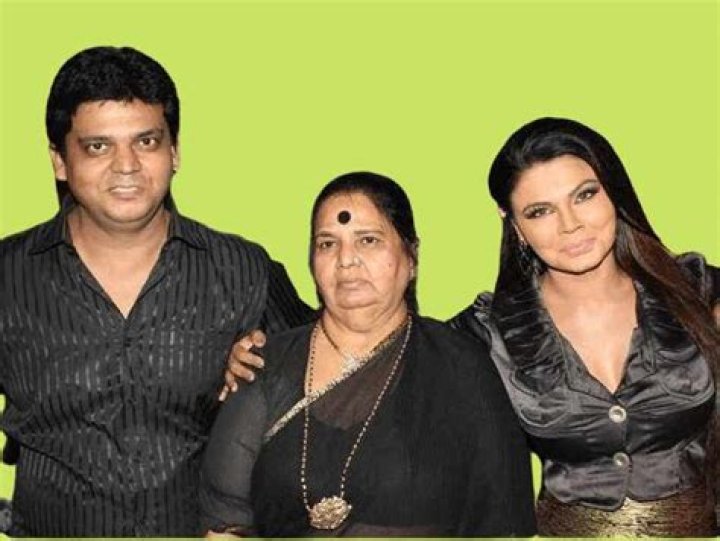 Rakhi Sawant Biography: Movie, Age, Husband, Net Worth, Height, Wikipedia, Pictures