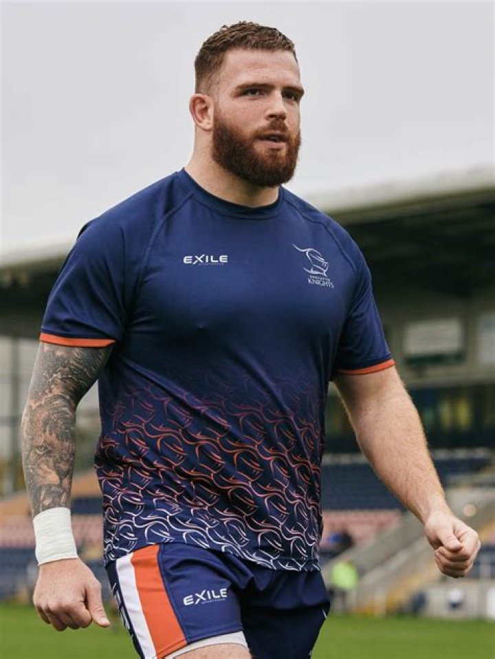 
Rugby: Sarah Hunter Partner Nathan Smith Is A Forwards Coach At Doncaster Knights 