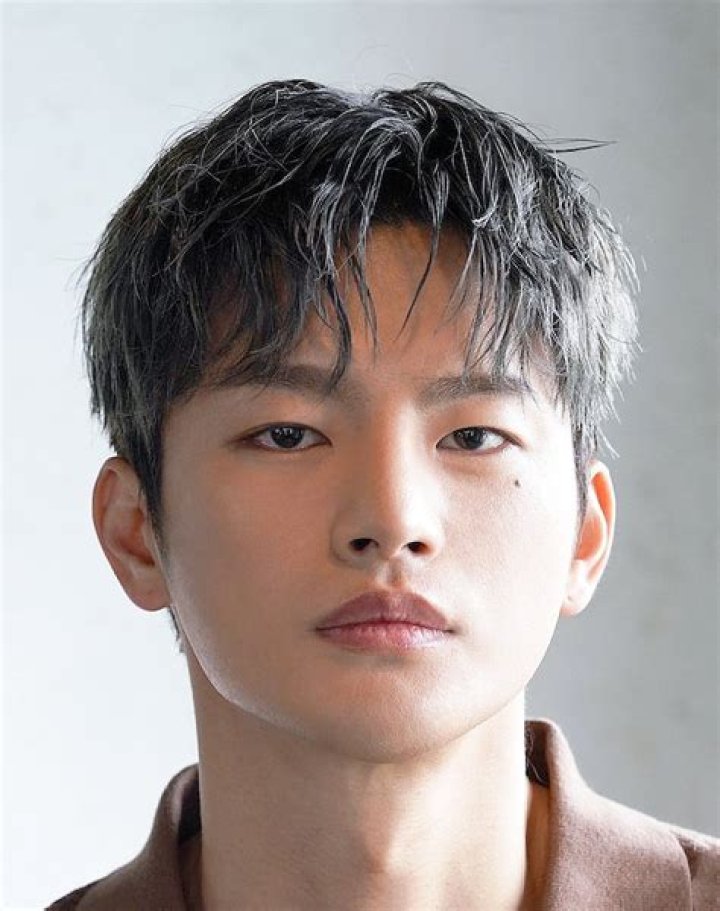 Seo In-guk Height, Weight, Body Measurements, Shoe Size