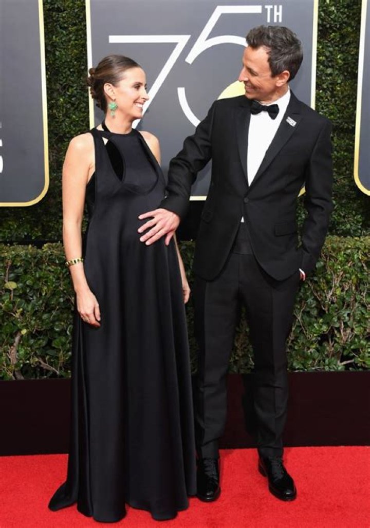 Seth Meyers Biography, Age, Wife, Son, Closer Look, Tickets, Trump, Show,Twitter, Height, Guests And Net Worth