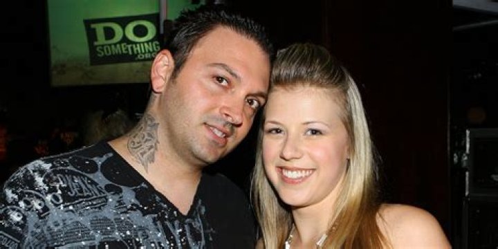 Married life with wife, Jodie Sweetin ended in a divorce!