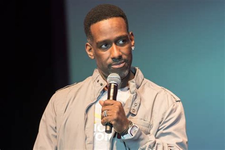 
Shawn Stockman Height, Weight, Net Worth, Age, Birthday, Wikipedia, Who, Nationality, Biography 