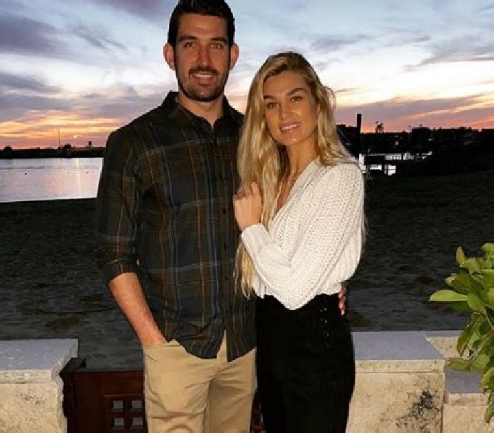 Shayna Taylor Wiki: Parents, Family, Net Worth, Religion, Engaged, Biography, Recipe