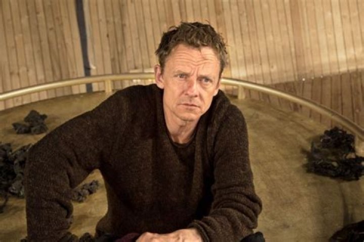 Sigurd Holmen le Dous Net Worth