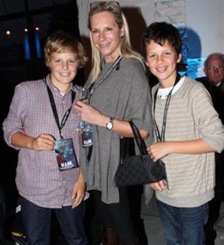 
Skye Leckie Height, Weight, Net Worth, Age, Birthday, Wikipedia, Who, Nationality, Biography 