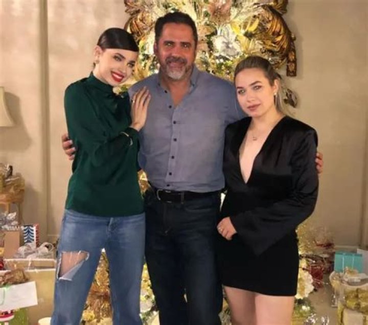 Sofia Carson Parents: Meet Laura Char Carson and José F. Daccarett