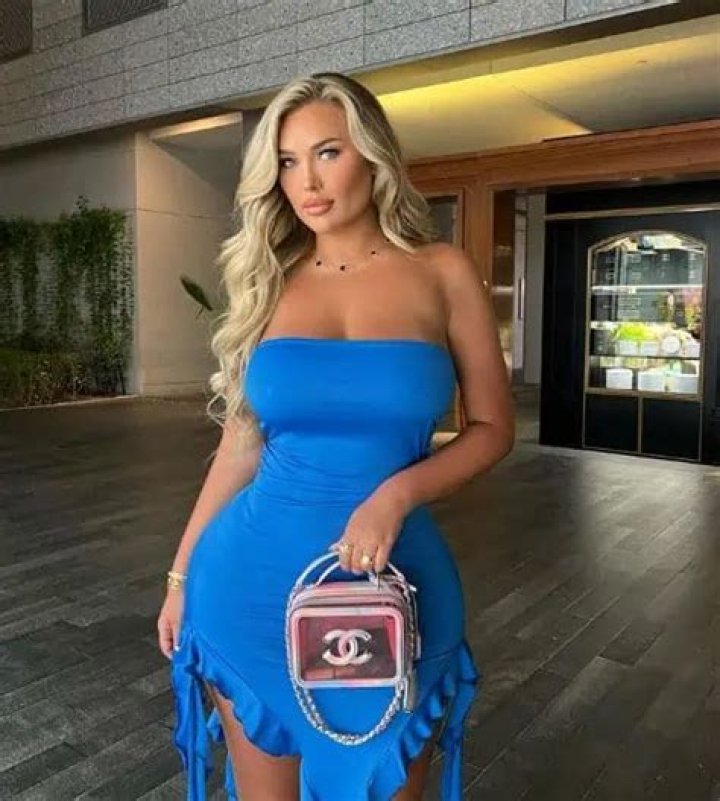 Sophie O’Neill Net Worth