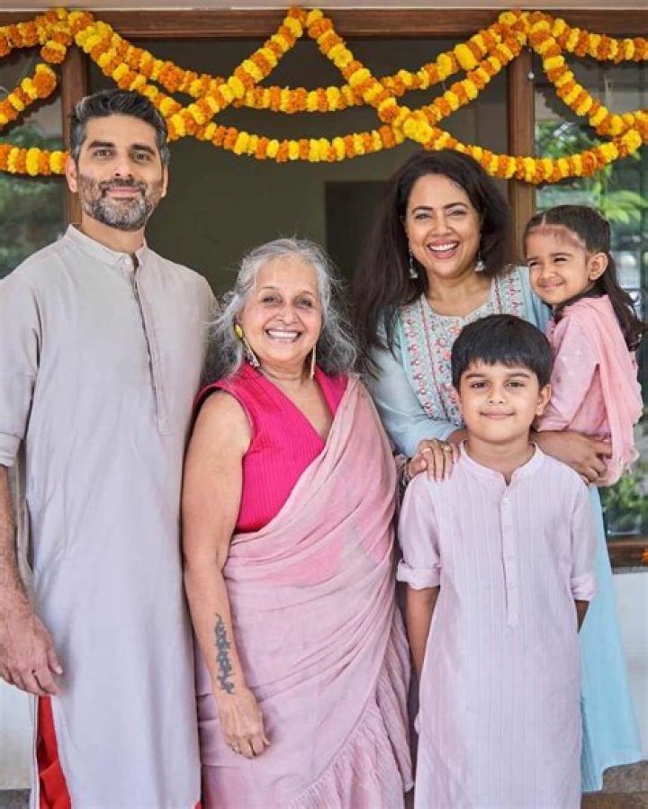 Sri Reddy Height, Weight, Net Worth, Age, Birthday, Wikipedia, Who, Instagram, Biography