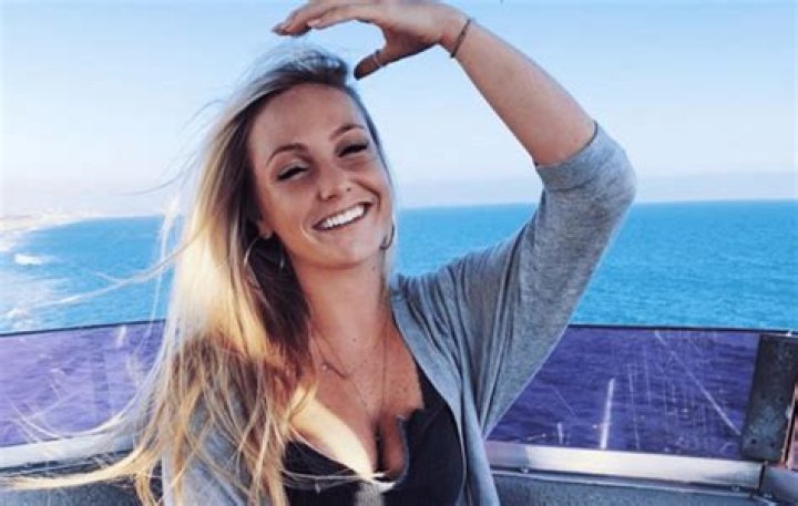 
Stefanie Hempel Height, Weight, Net Worth, Age, Birthday, Wikipedia, Who, Nationality, Biography 