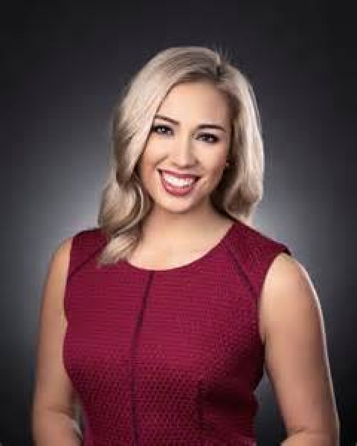 Stephanie Roberts Bio, Wiki, ABC7, Suncoast View, HSN, Age, Husband, Children, Salary and Networth