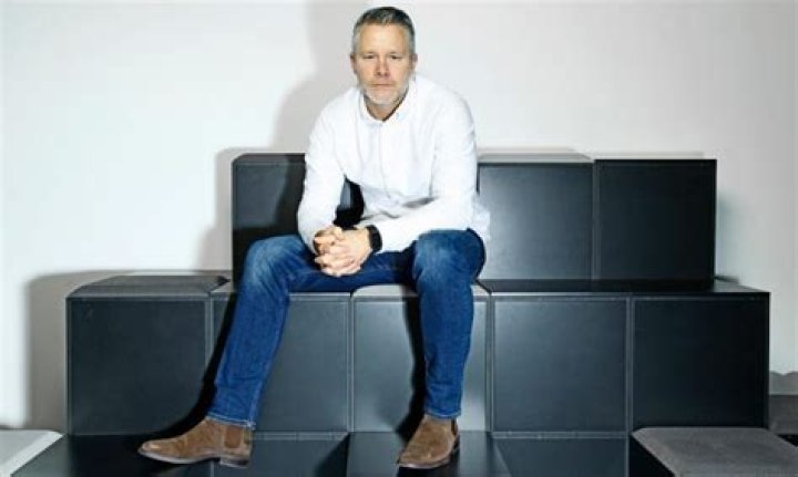 Steve Hewitt Net Worth