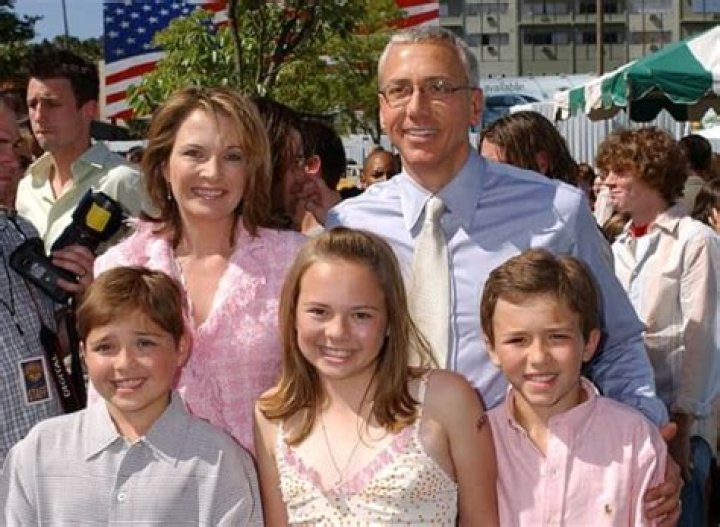 Susan Pinsky Bio, Wiki, Age, Height, Husband, Children, Family, Podcast and Net Worth