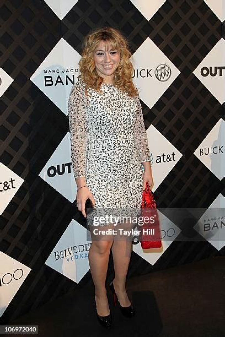 Tara Modlin Net Worth