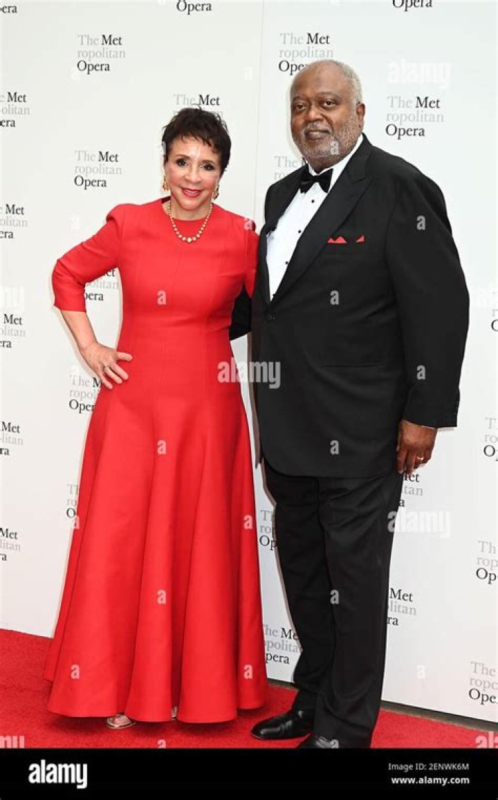 Tony Earl First Wife: Who Is Sheila Coyle?