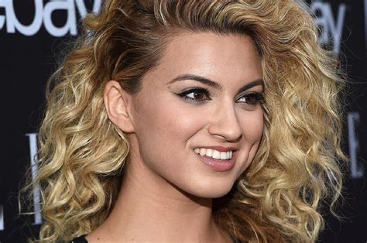Tori Kelly Net Worth