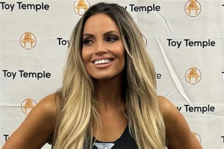 Trish Stratus Net Worth