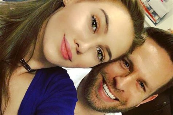 
Viktor Rajek Wife Veronika Rajek Is A Fashionnova Ambassador 