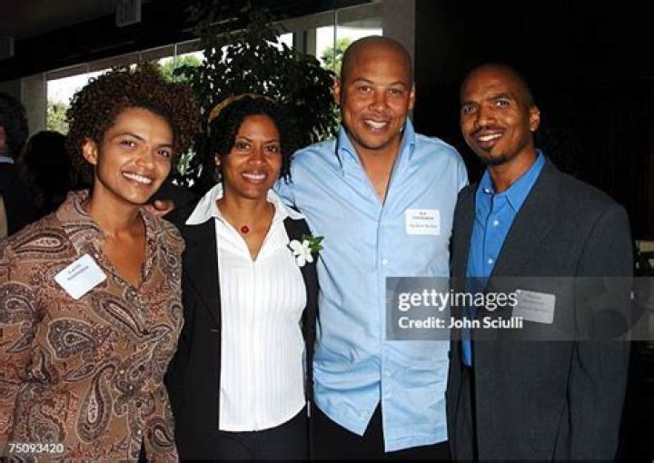 Warren Hutcherson Net Worth, Income, Salary, Earnings, Biography